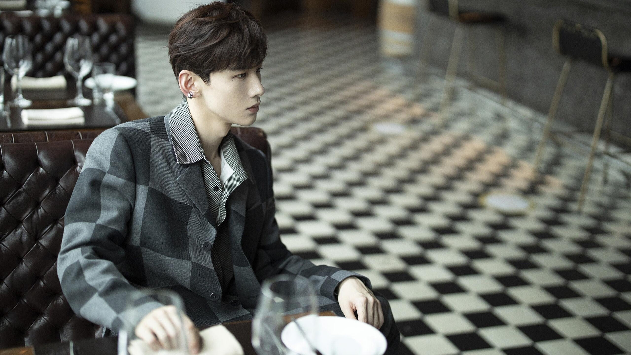 九游娱乐(jiuyou)官网-中超联赛引入AI裁判助力,技术赋能提升比赛公正性,中超裁判又出争议判罚