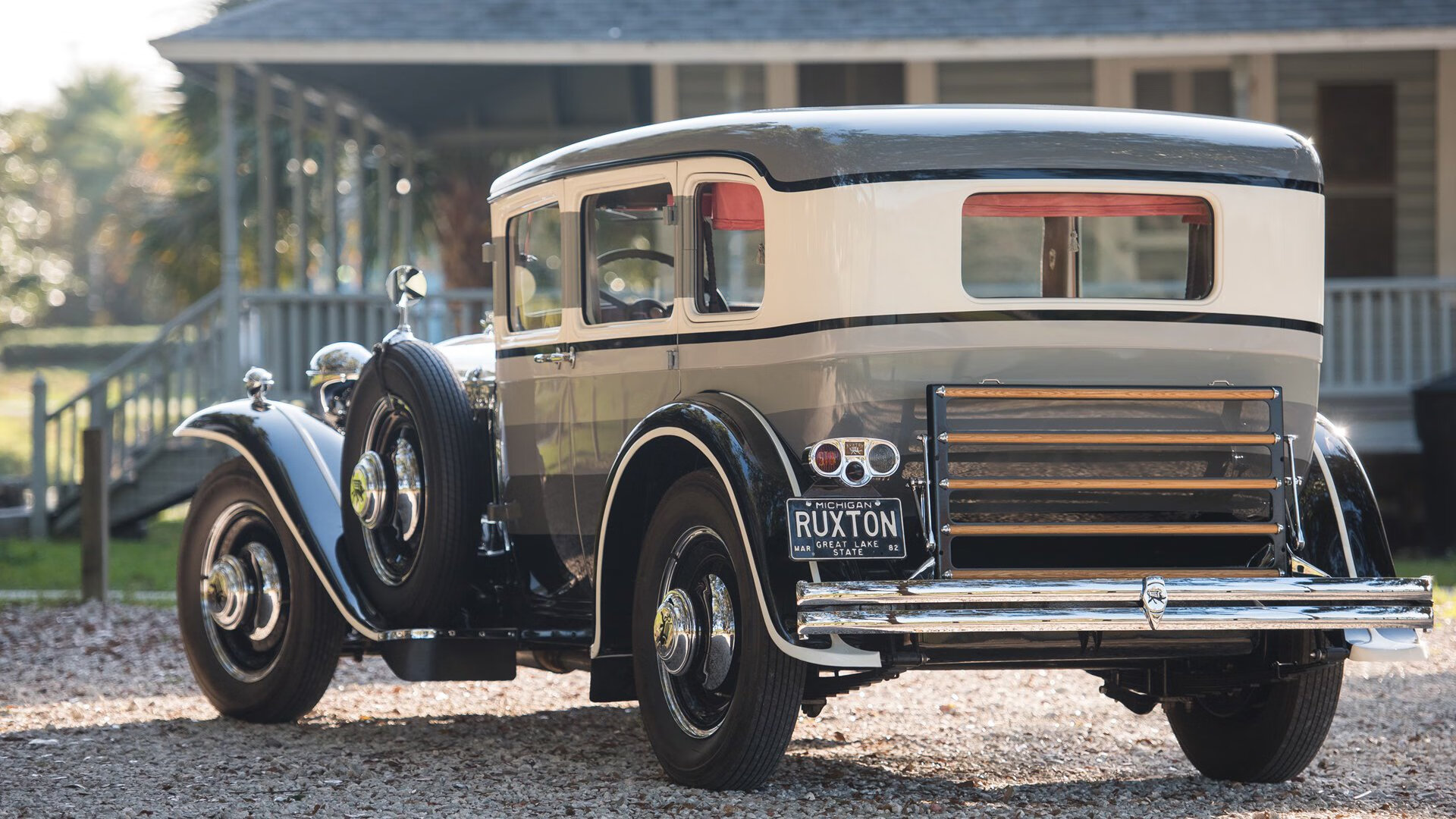 九游（jiuyou.com）游戏-利兹联边路突破频繁，白玫瑰军团冲击欧战，利兹联玫瑰德比