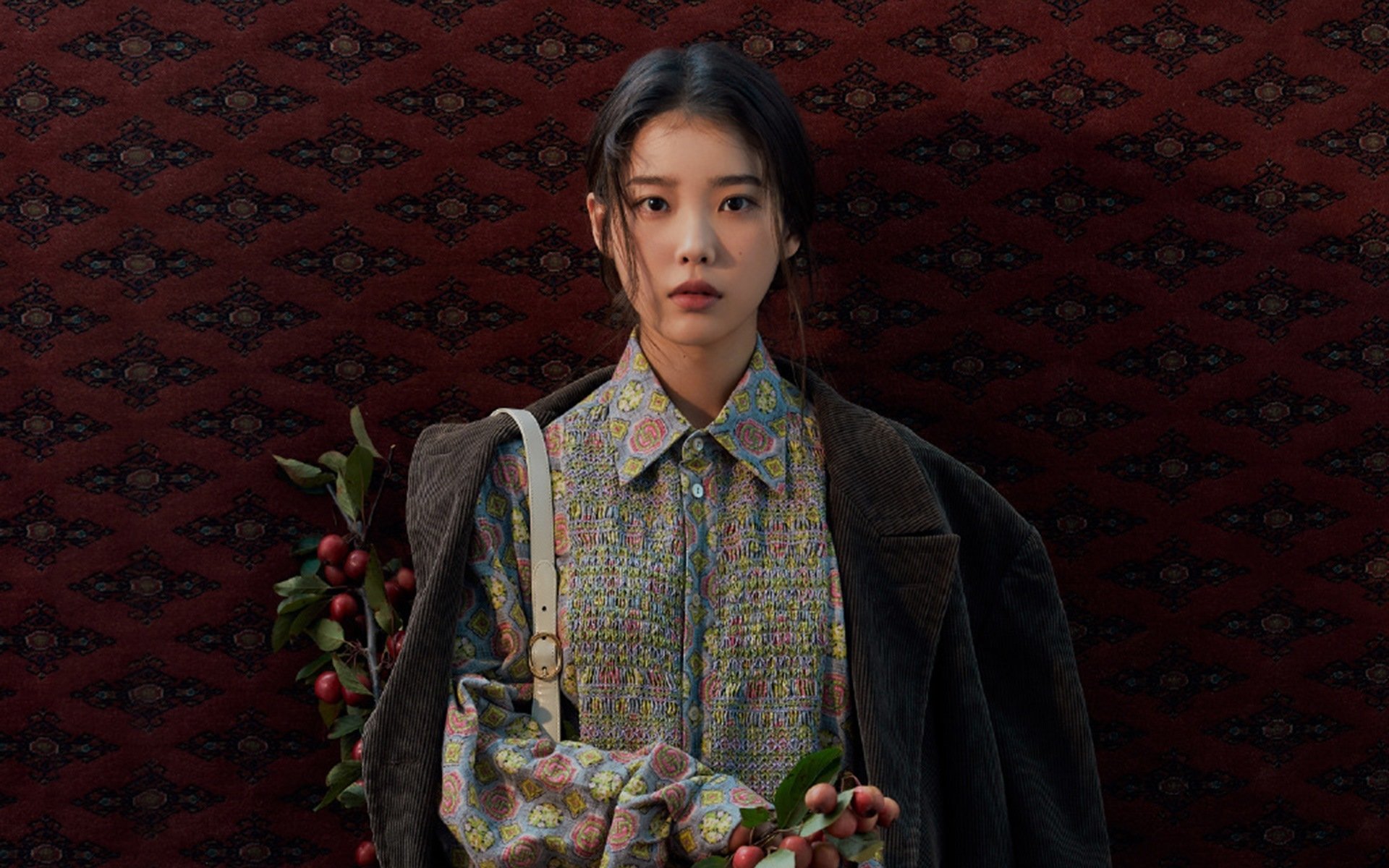 九游app下载中心-湖人击败雷霆，系列赛焦点战中詹姆斯连续抢断建功，湖人将对战勇士詹姆斯