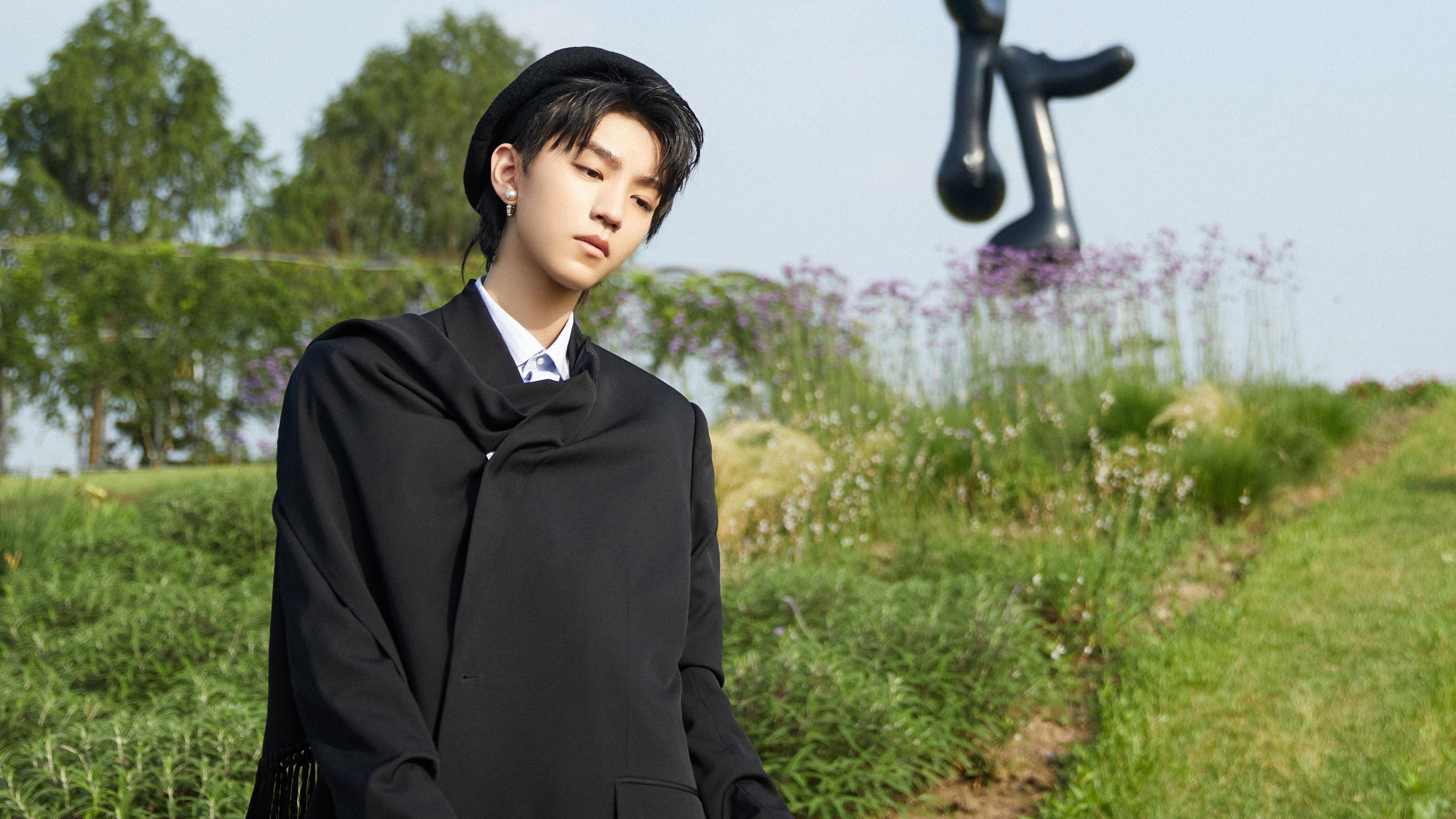 九游下载安装-赛季中转折点:影响冠军归属的重要比赛回顾,季中冠军赛奖杯要归还吗